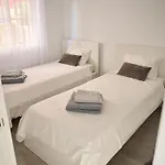 Residencia Simona 2 شقة