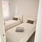 شقة Residencia Simona 2 *